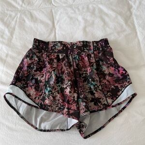 lululemon hotty hot shorts